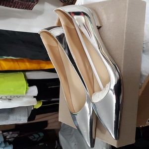 NIB $860 Francesco Russo low heel pumps